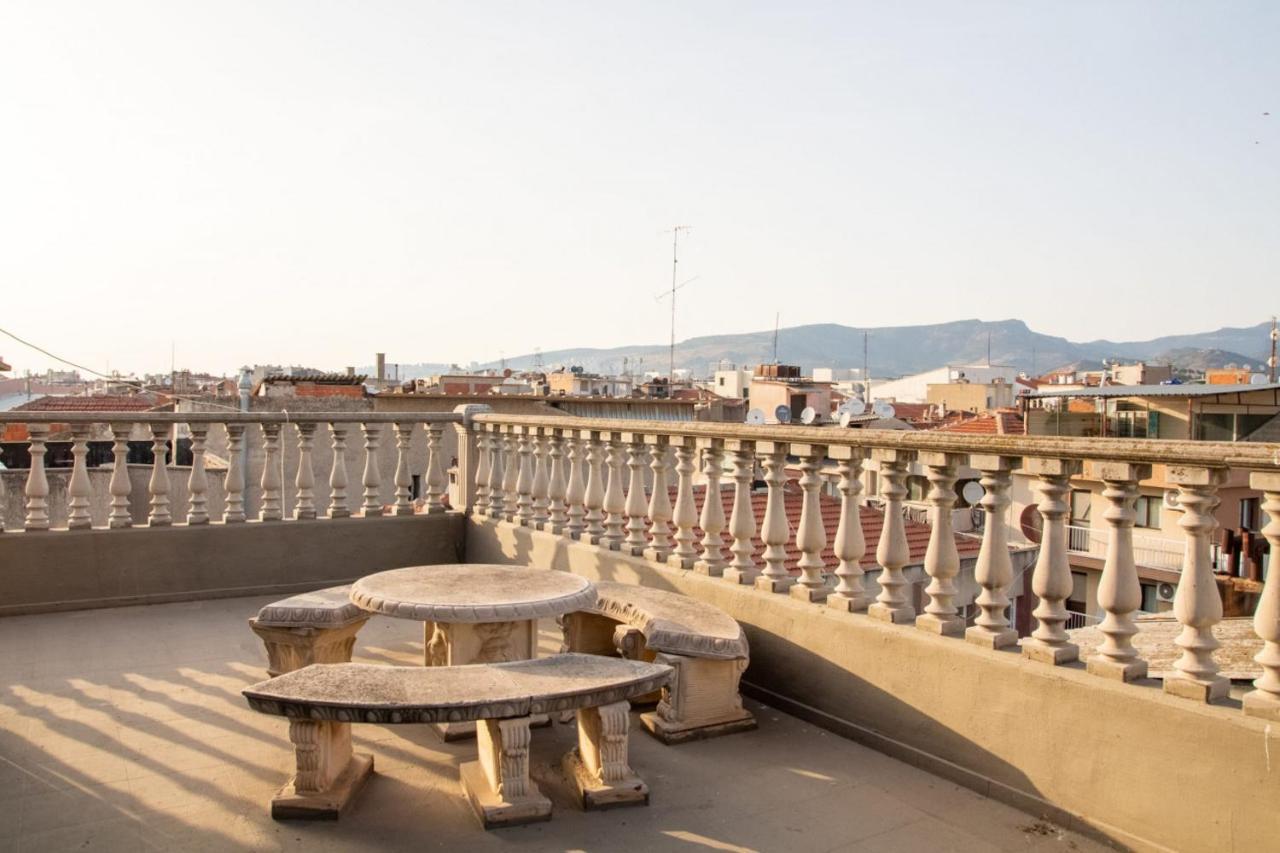 Amazing Flat Near The Coast With A Delightful Shared Terrace Close To Public Transportation In Karsiyaka İzmir Exteriér fotografie